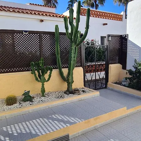 Hébergement de vacances Caleta House *